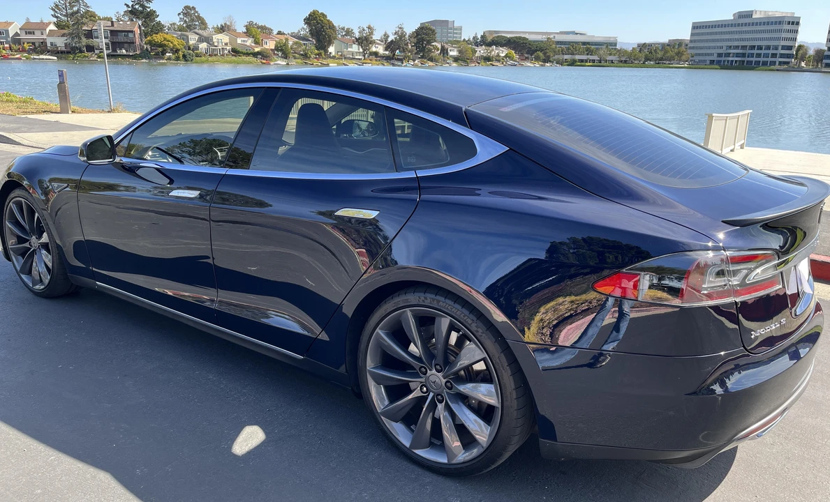 2012 Tesla Model S - Image 11 of 31