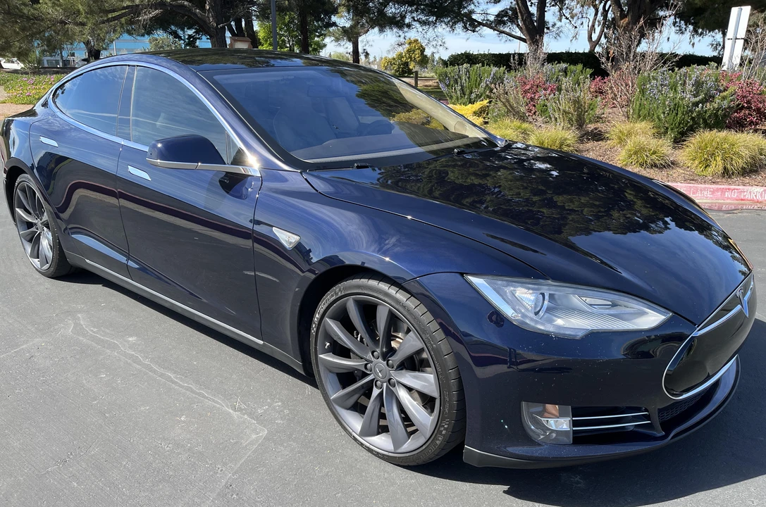 2012 Tesla Model S - Image 23 of 31