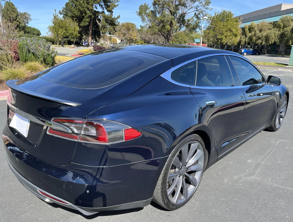 2012 Tesla Model S - Image 17 of 31