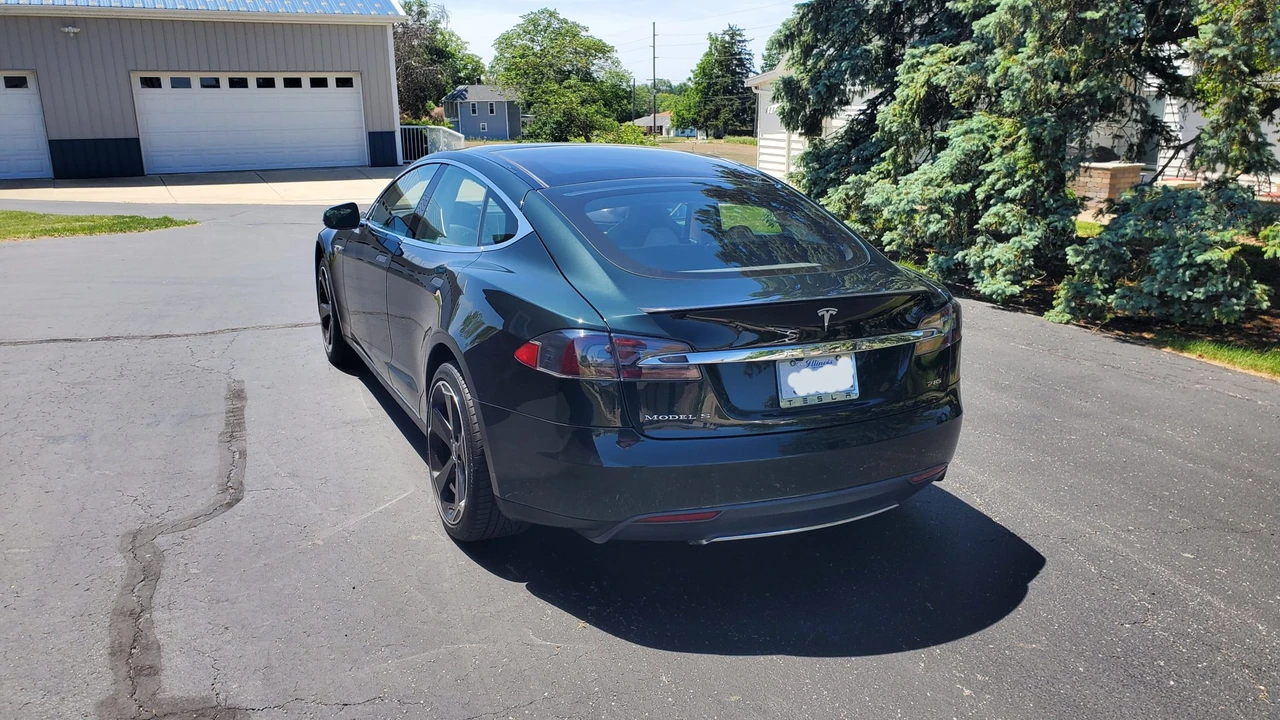 2012 Tesla Model S - Image 14 of 31