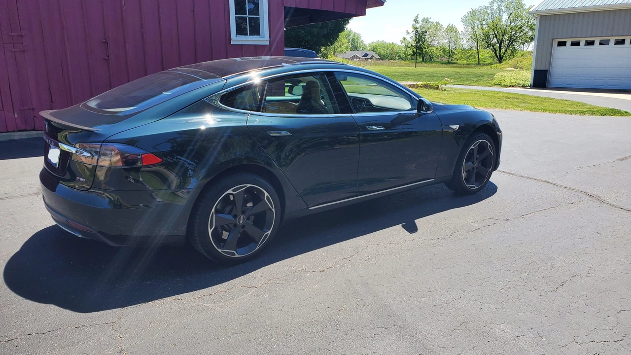 2012 Tesla Model S - Image 20 of 31