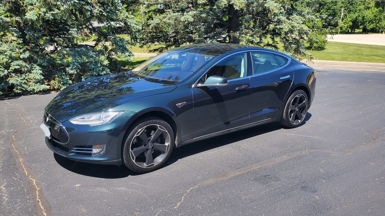 2012 Tesla Model S - Image 5 of 31