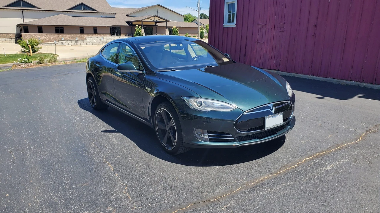 2012 Tesla Model S - Image 27 of 31