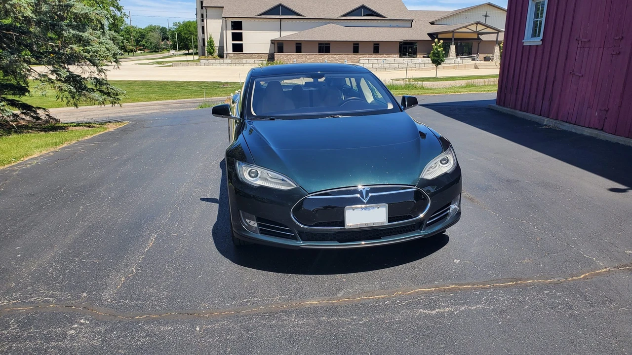 2012 Tesla Model S - Image 29 of 31