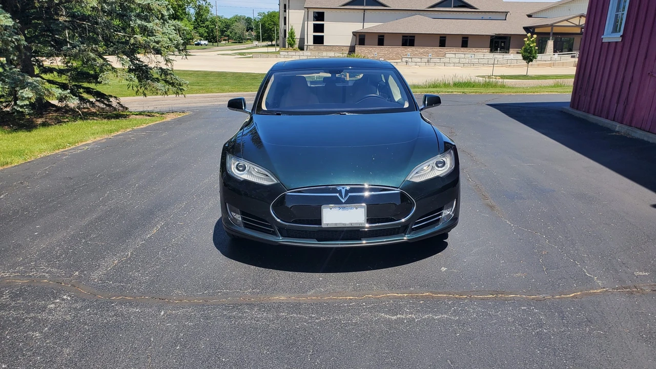 2012 Tesla Model S - Image 30 of 31