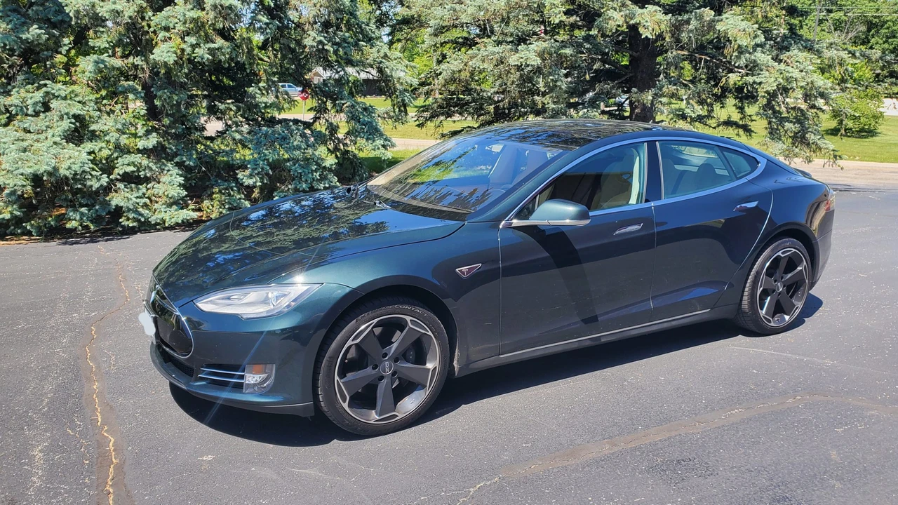 2012 Tesla Model S - Image 4 of 31