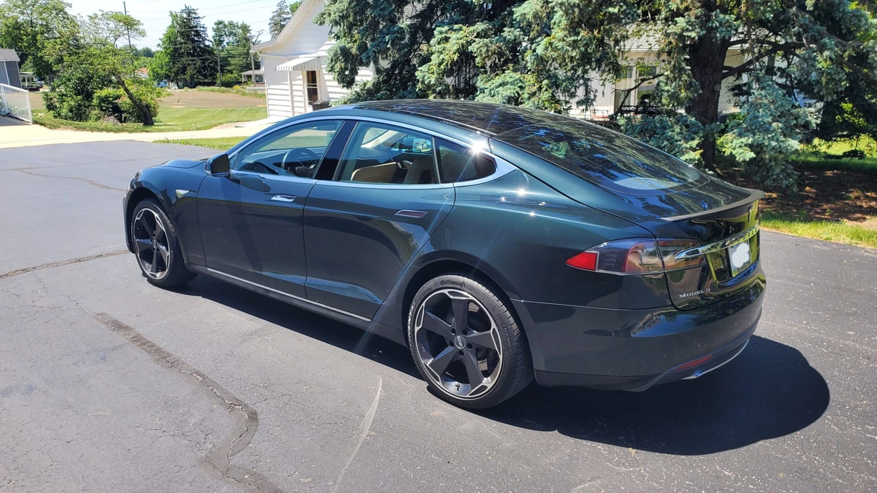 2012 Tesla Model S - Image 12 of 31