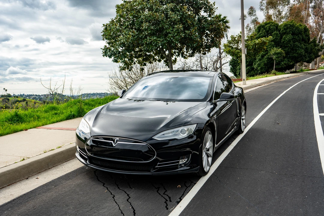 2012 Tesla Model S - Image 7 of 31