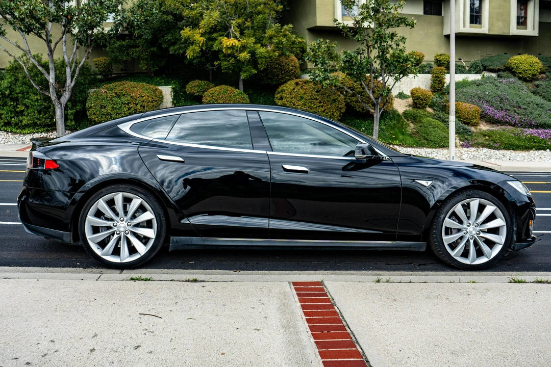 2012 Tesla Model S - Image 3 of 31