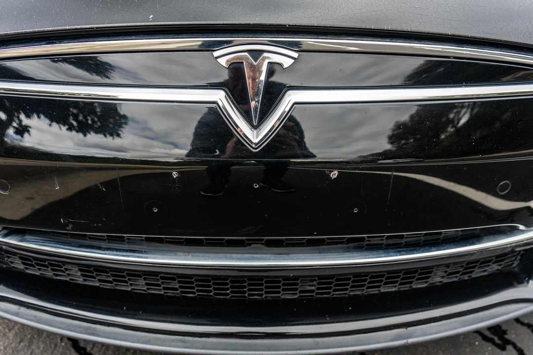 2012 Tesla Model S - Image 20 of 31