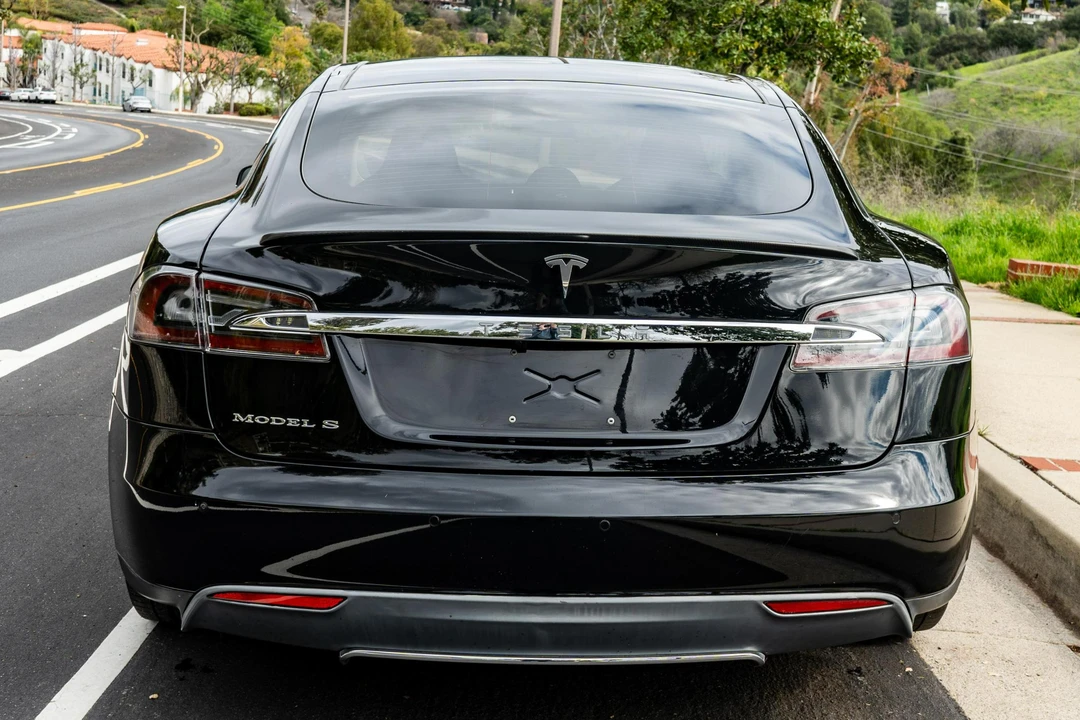 2012 Tesla Model S - Image 5 of 31