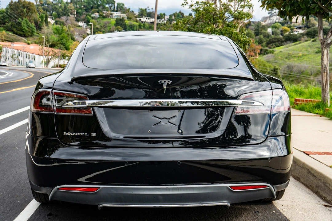 2012 Tesla Model S - Image 12 of 31