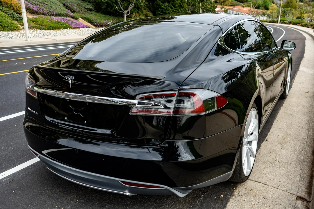 2012 Tesla Model S - Image 4 of 31