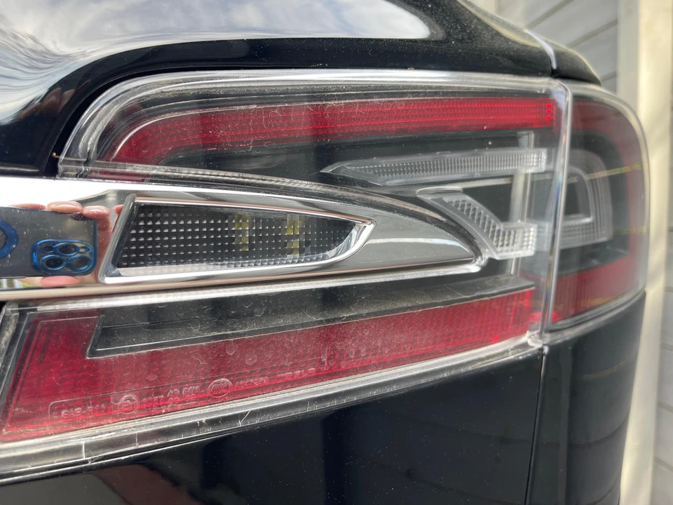 2012 Tesla Model S - Image 13 of 31