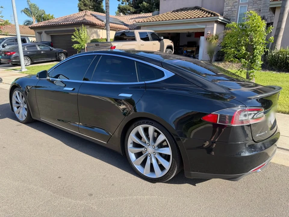 2012 Tesla Model S - Image 8 of 11