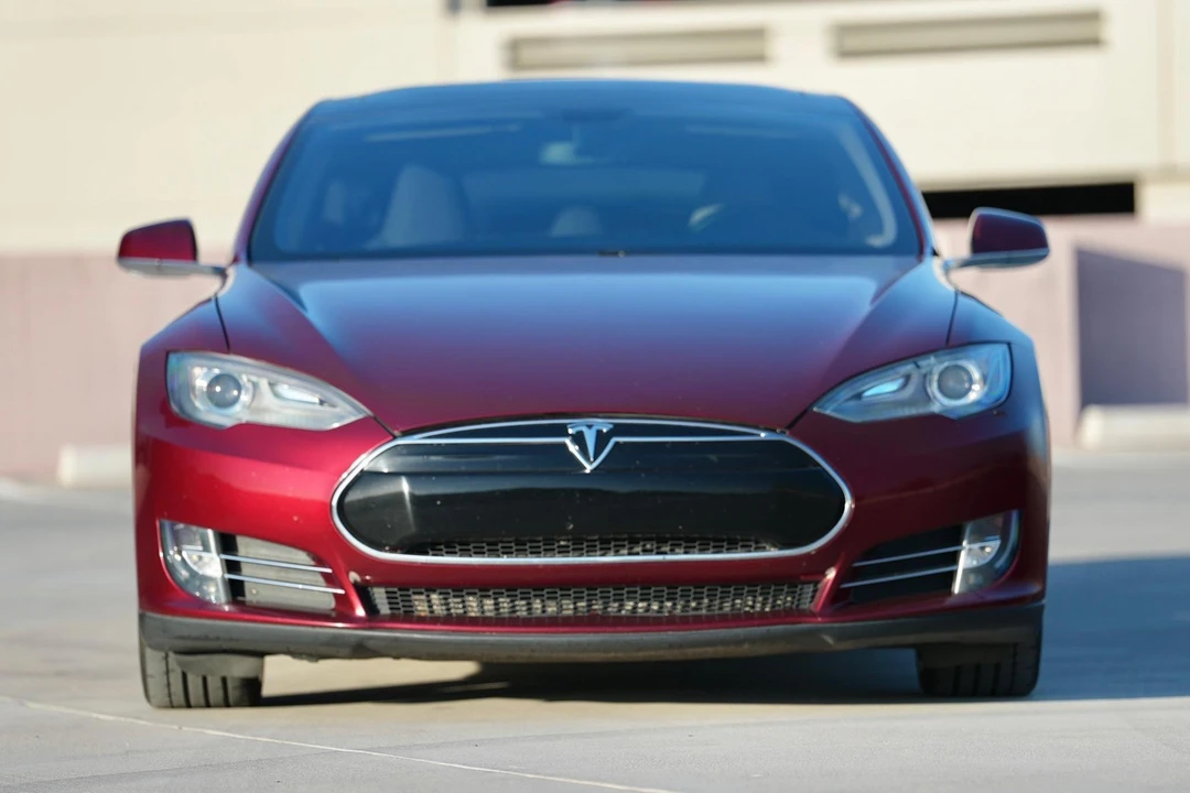 2012 Tesla Model S - Image 2 of 31