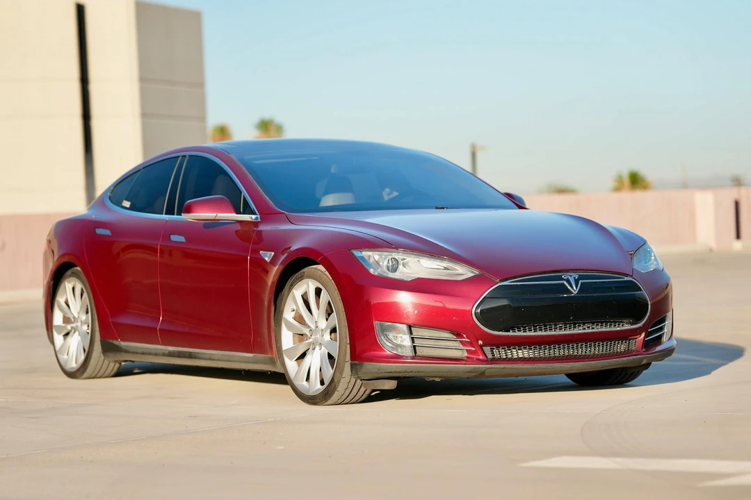 2012 Tesla Model S - Image 8 of 31