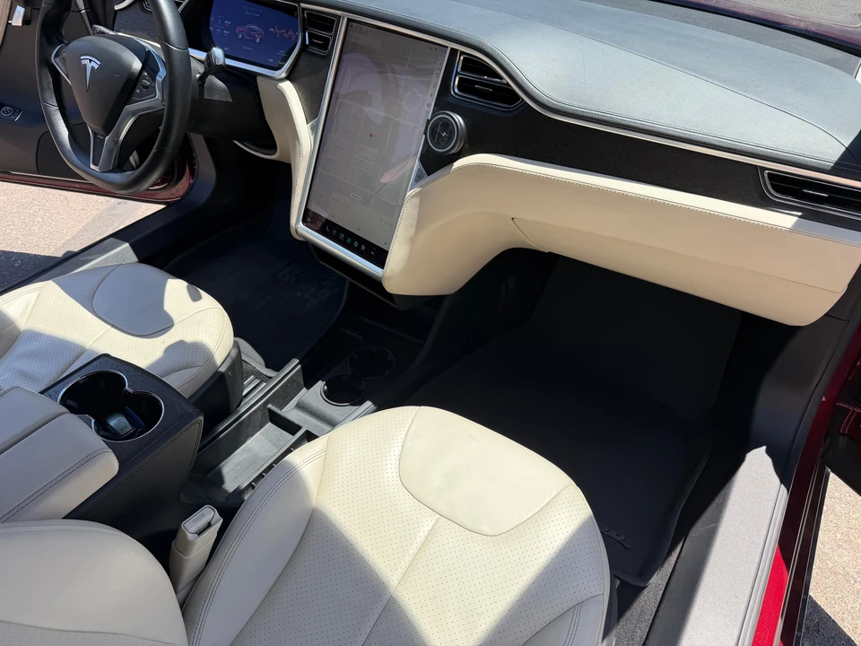 2012 Tesla Model S - Image 26 of 31