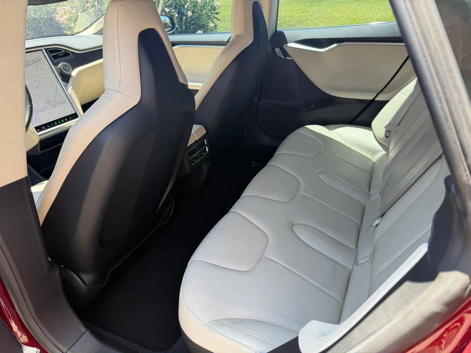 2012 Tesla Model S - Image 24 of 31