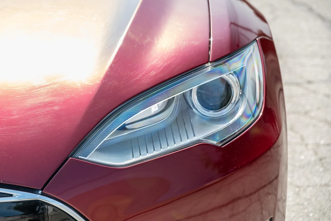 2012 Tesla Model S - Image 14 of 31
