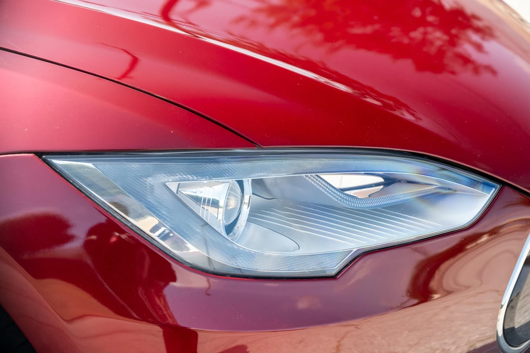 2012 Tesla Model S - Image 9 of 31