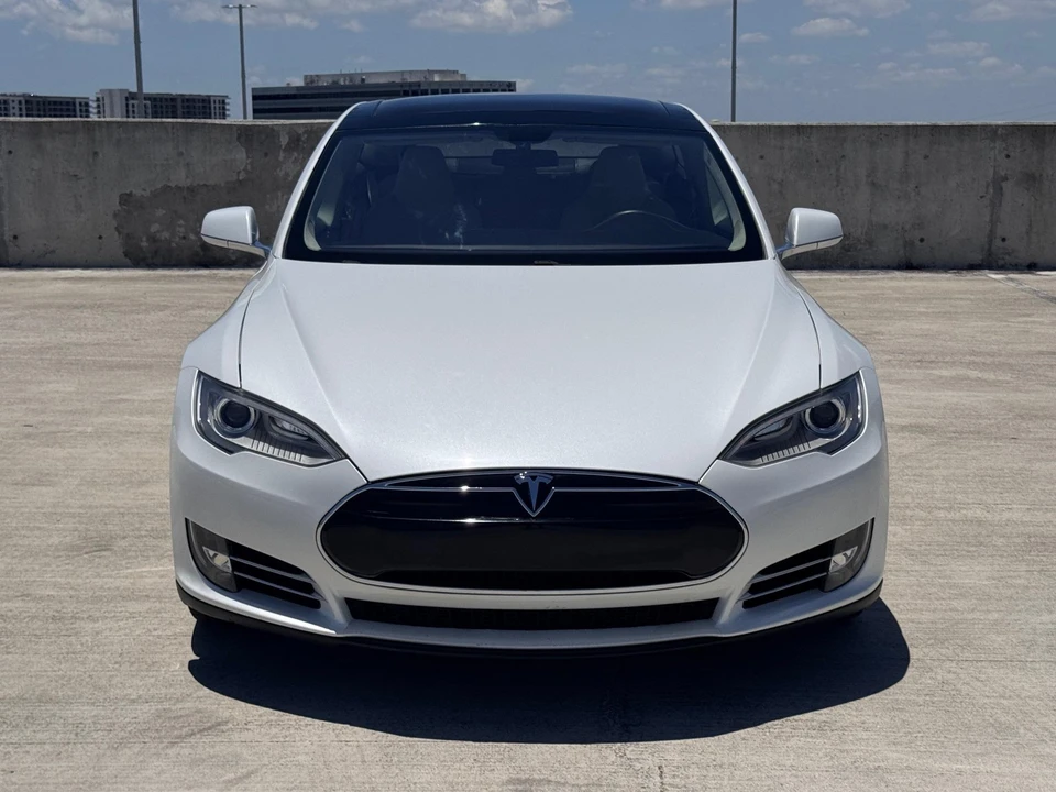 2012 Tesla Model S - Image 8 of 31