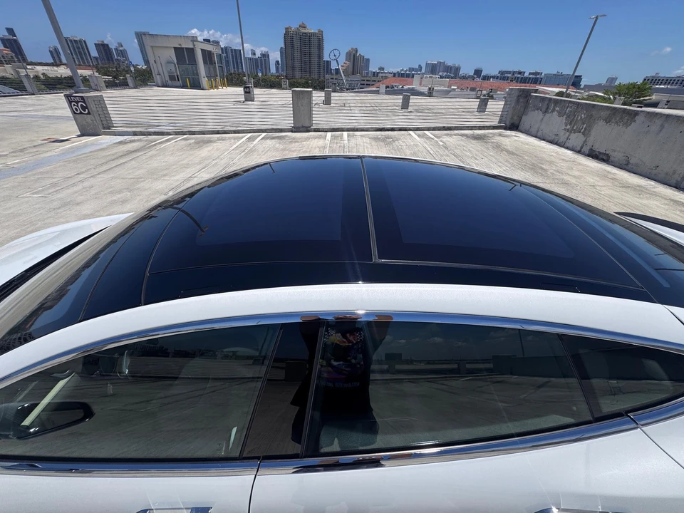 2012 Tesla Model S - Image 30 of 31