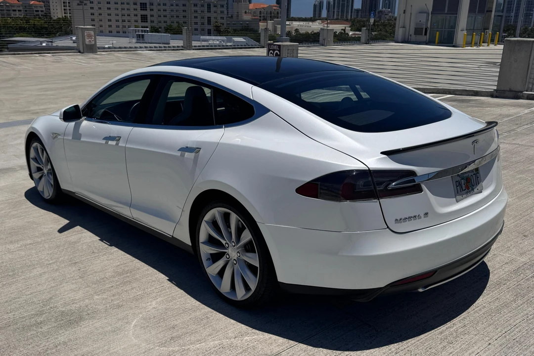 2012 Tesla Model S - Image 4 of 31