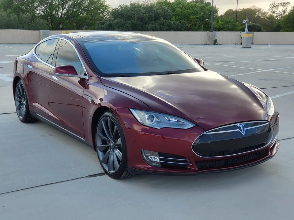2012 Tesla Model S - Image 16 of 31