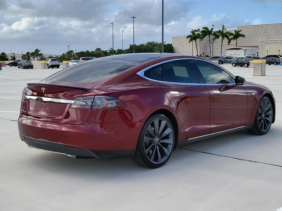 2012 Tesla Model S - Image 13 of 31