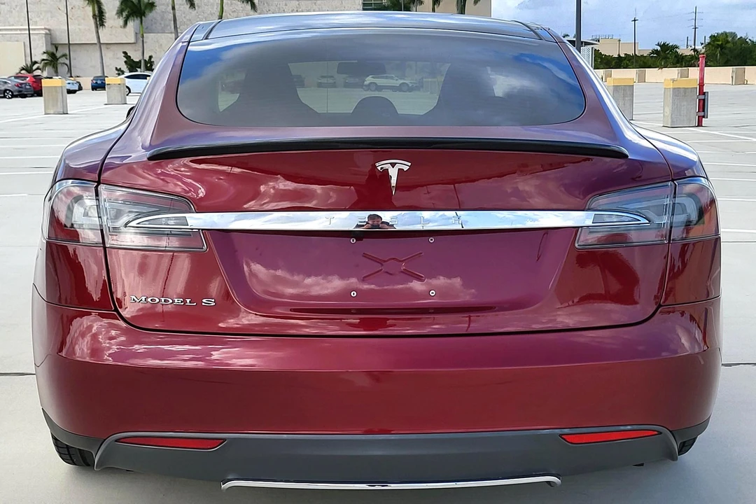 2012 Tesla Model S - Image 5 of 31