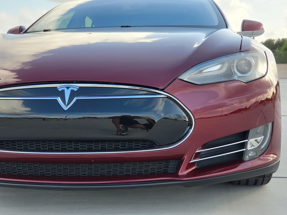2012 Tesla Model S - Image 23 of 31