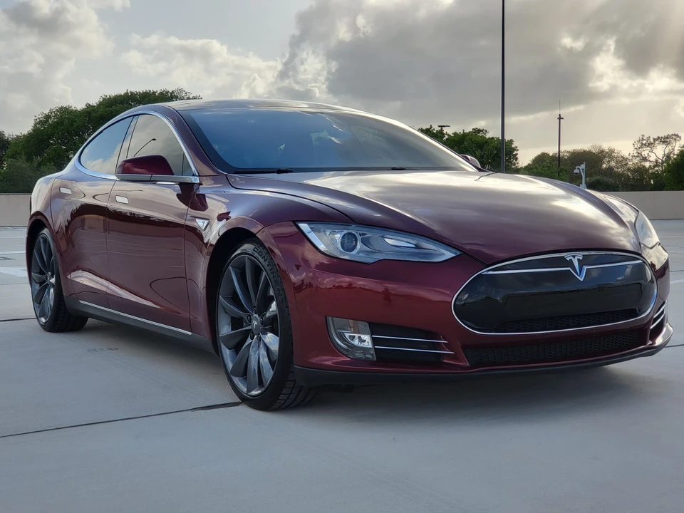2012 Tesla Model S - Image 15 of 31
