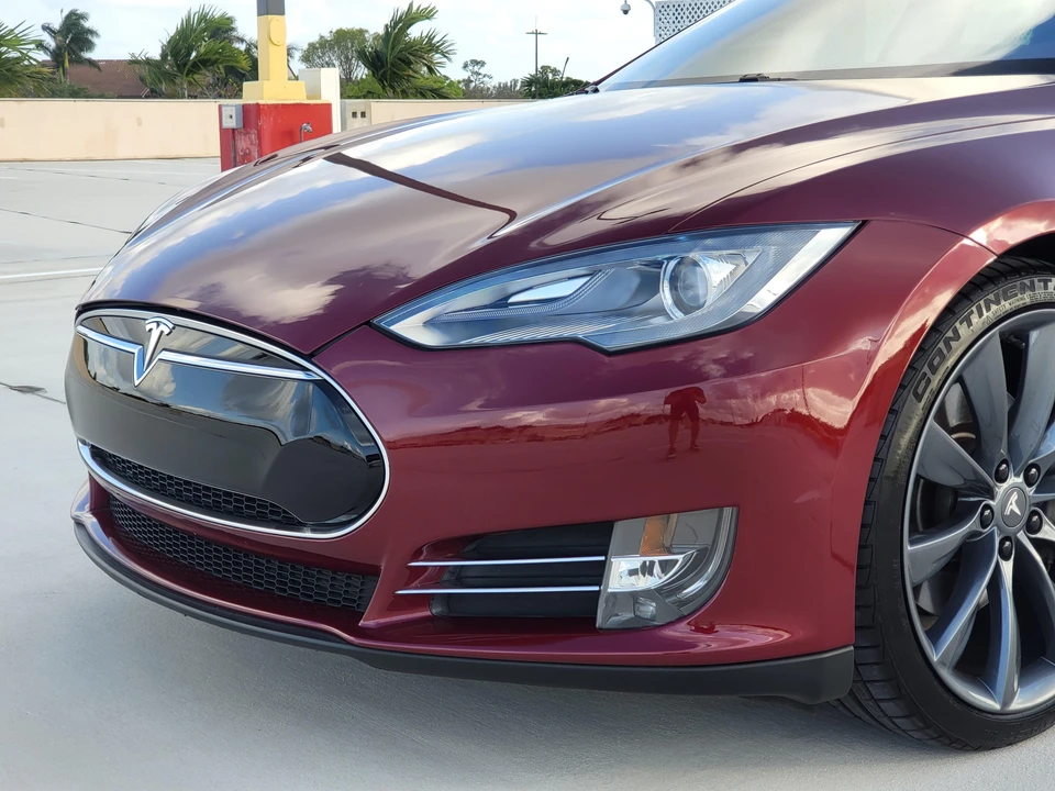 2012 Tesla Model S - Image 25 of 31