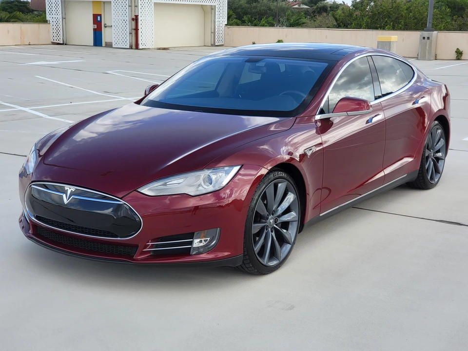 2012 Tesla Model S - Image 7 of 31