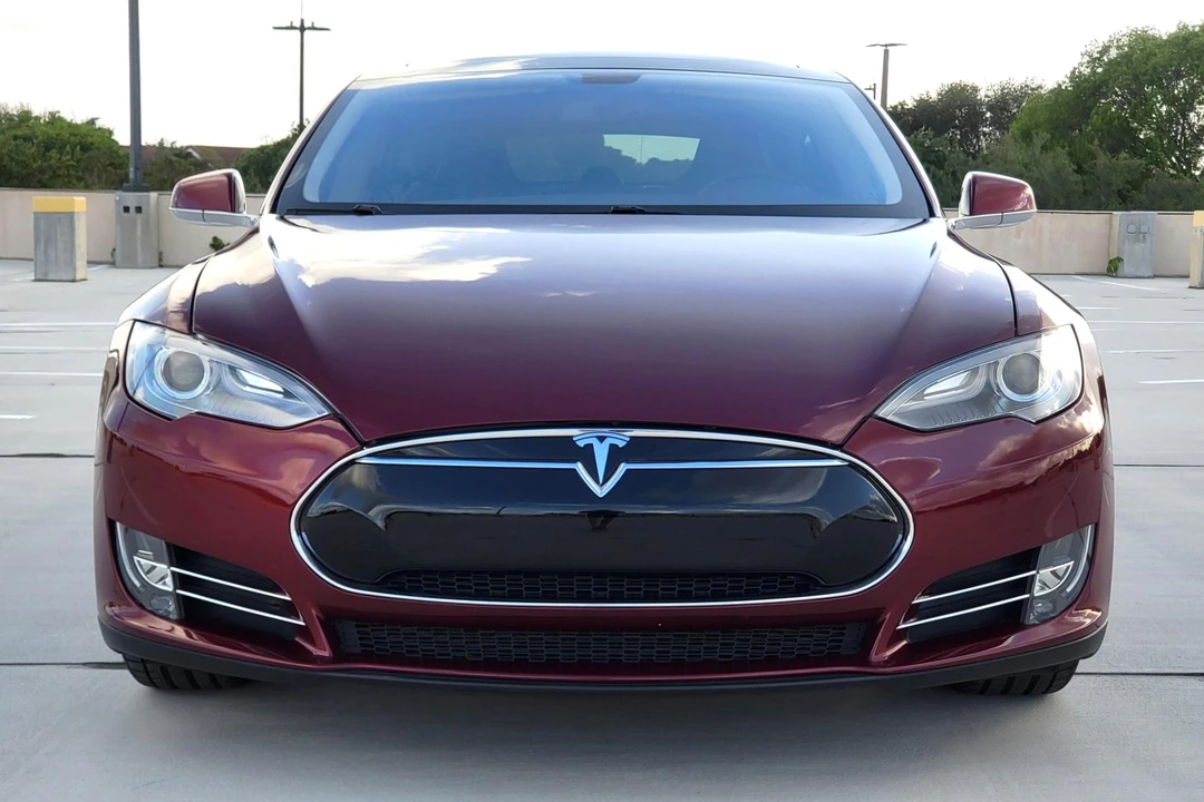 2012 Tesla Model S - Image 2 of 31