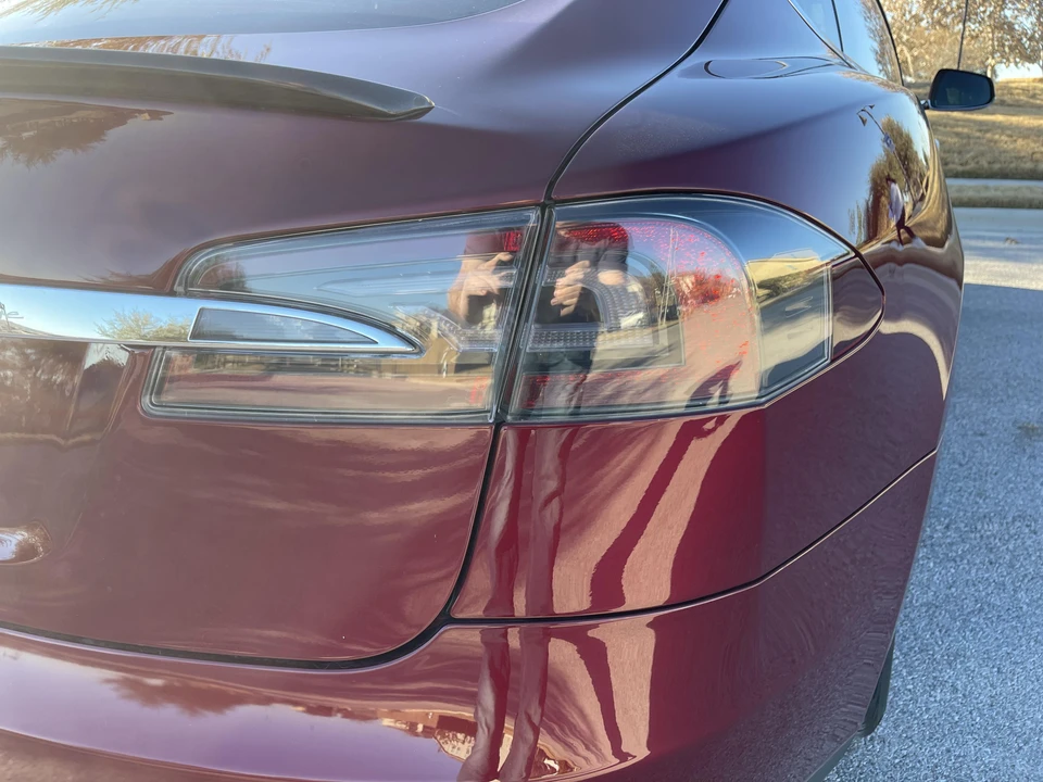 2012 Tesla Model S - Image 28 of 31