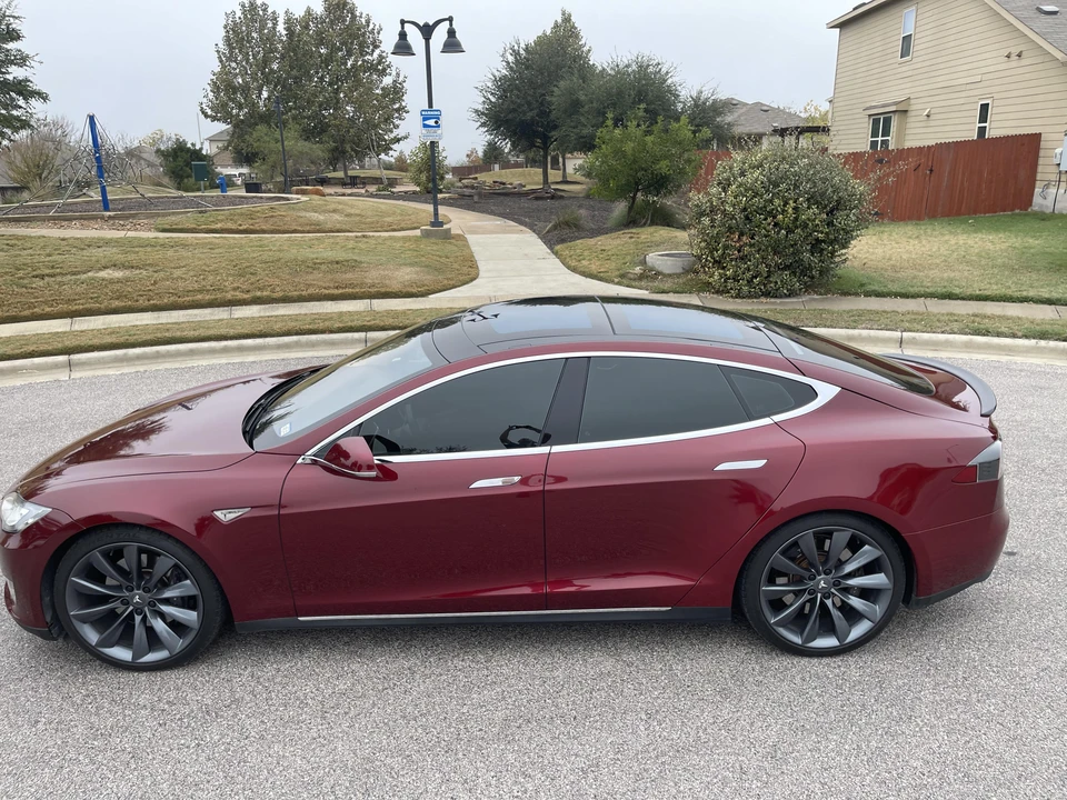 2012 Tesla Model S - Image 10 of 31