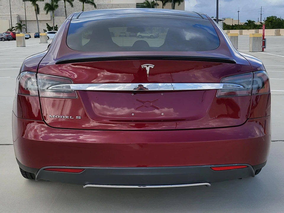 2012 Tesla Model S - Image 12 of 31