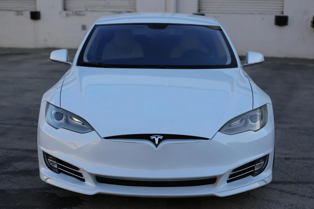 2012 Tesla Model S - Image 2 of 5
