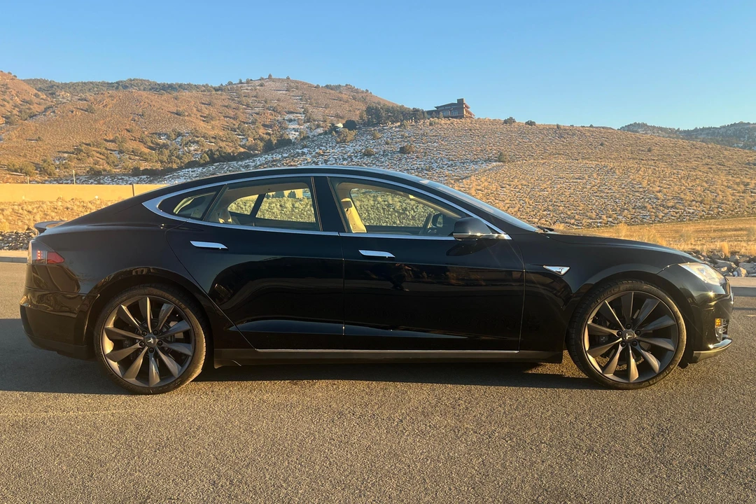 2012 Tesla Model S - Image 15 of 31