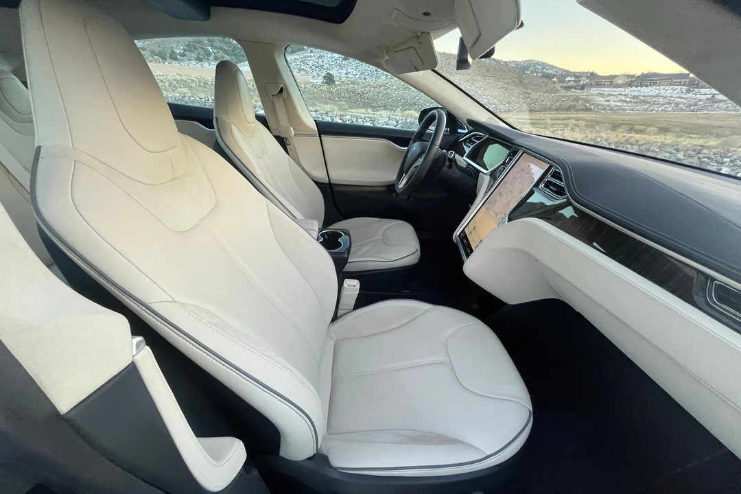 2012 Tesla Model S - Image 28 of 31