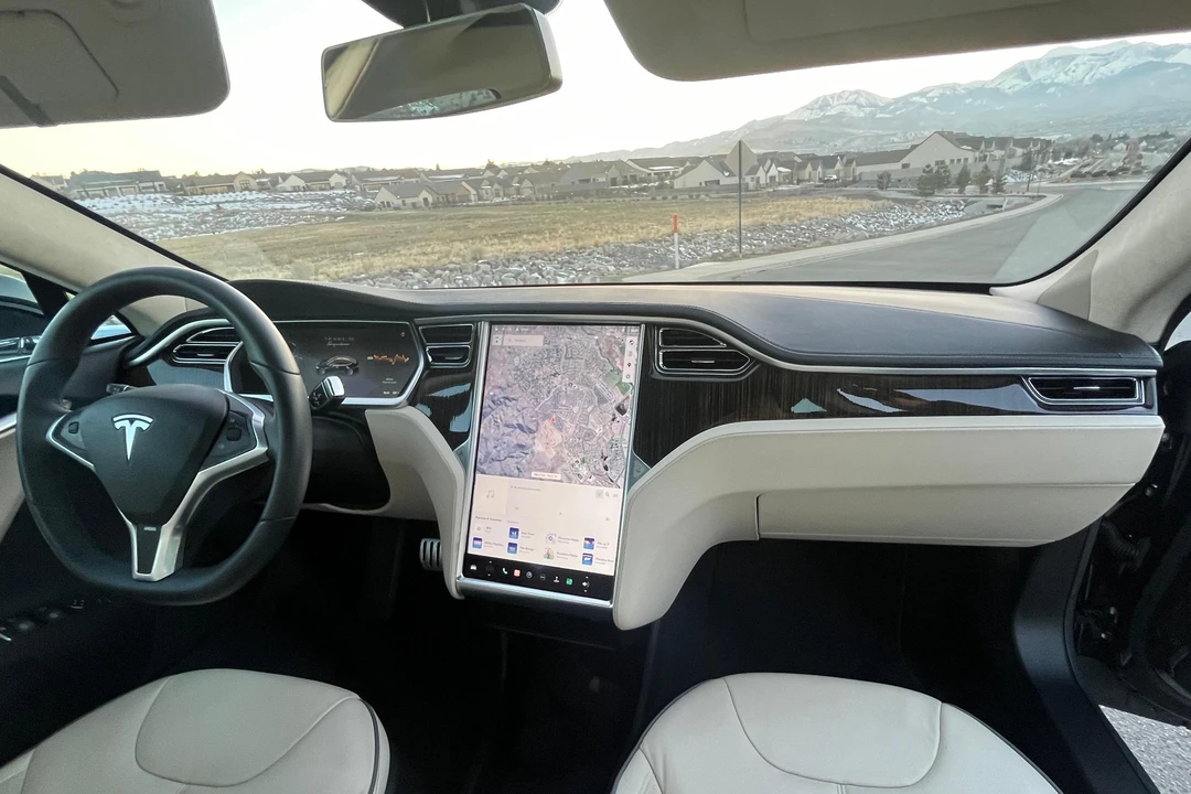 2012 Tesla Model S - Image 27 of 31