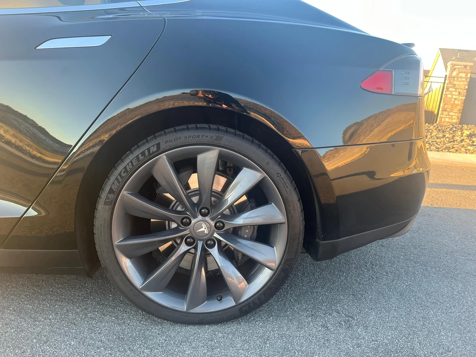 2012 Tesla Model S - Image 24 of 31
