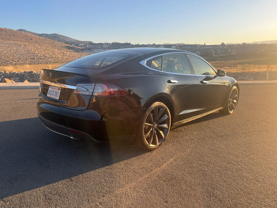 2012 Tesla Model S - Image 12 of 31