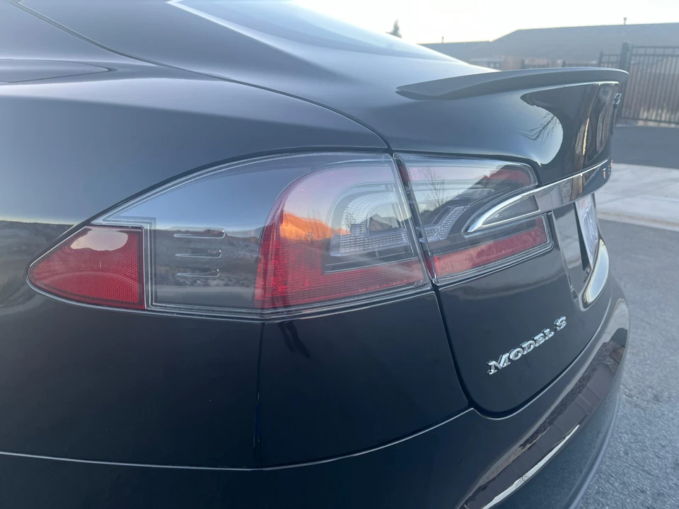 2012 Tesla Model S - Image 20 of 31