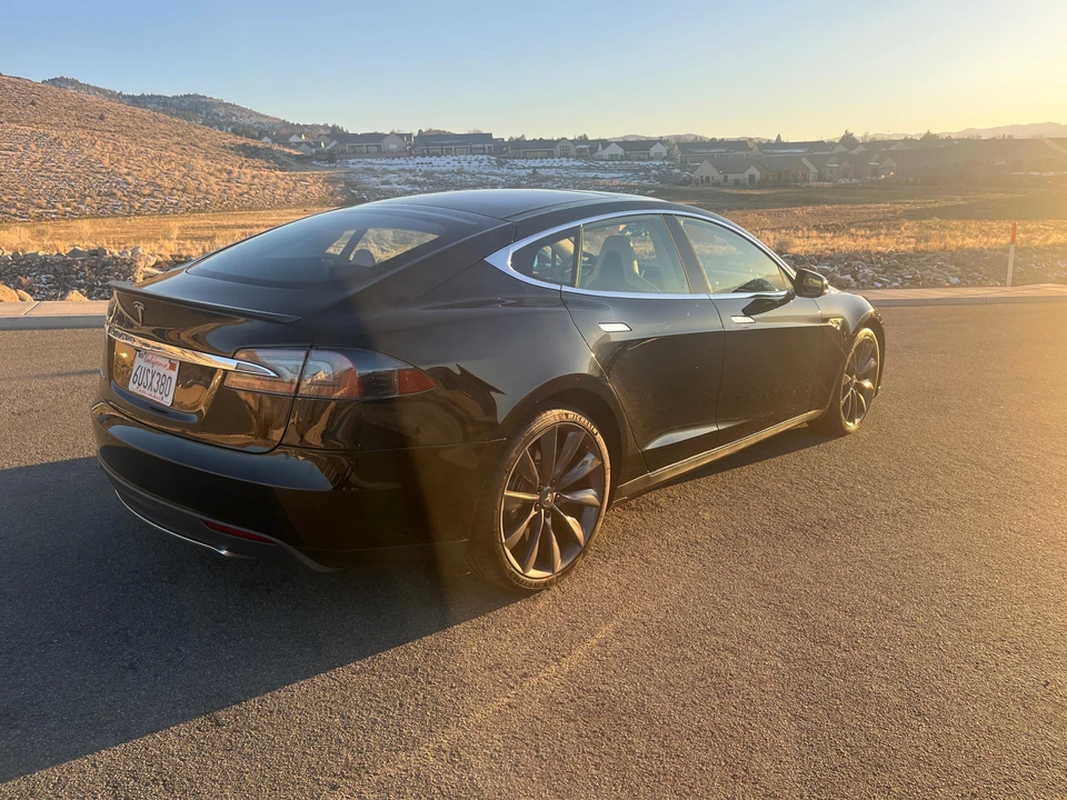 2012 Tesla Model S - Image 13 of 31