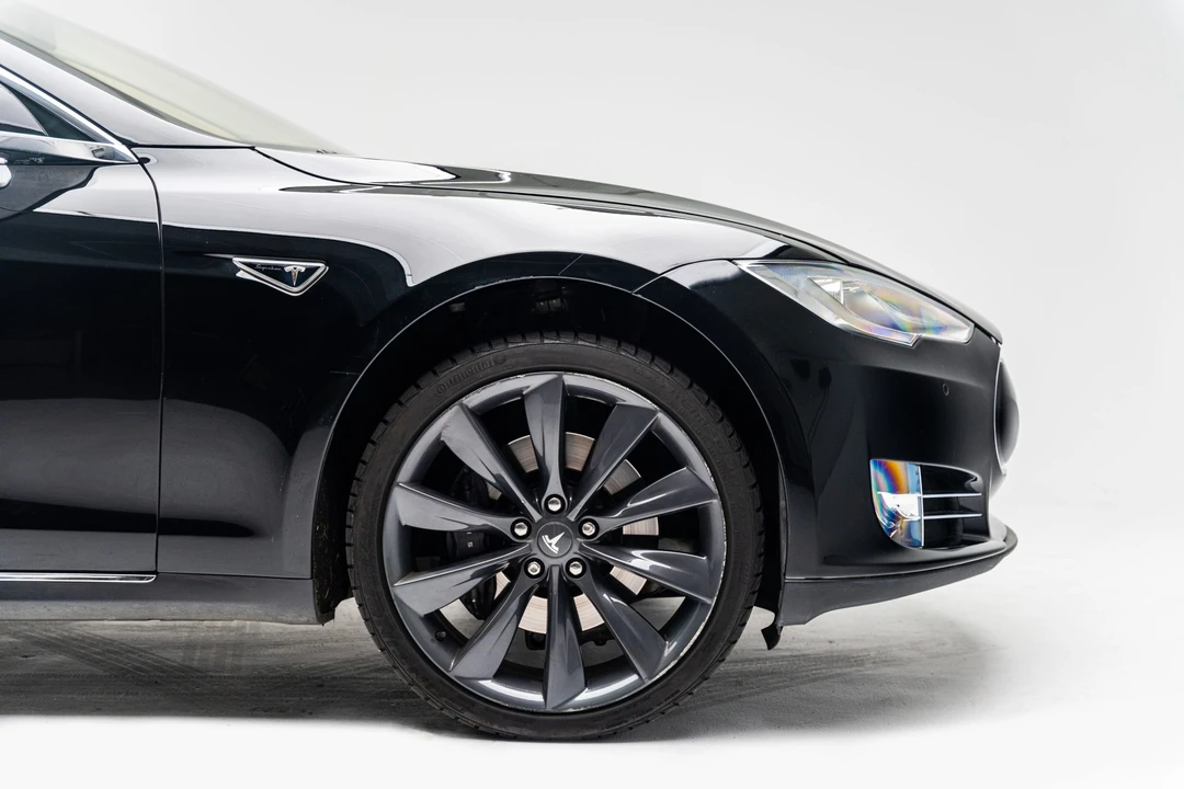 2012 Tesla Model S - Image 24 of 31