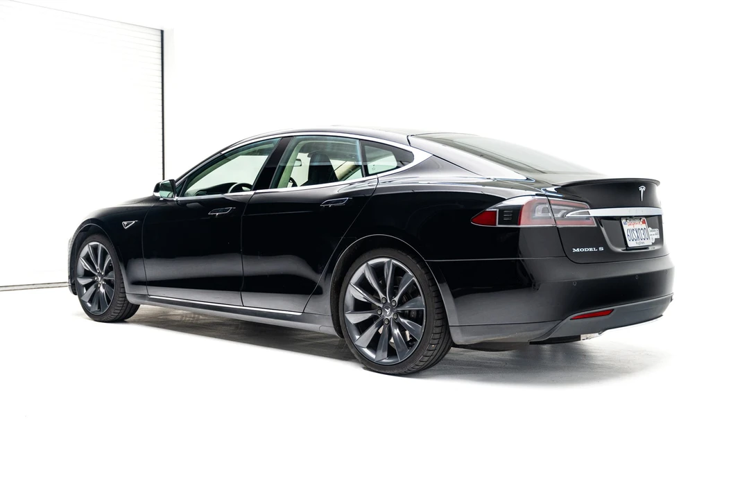 2012 Tesla Model S - Image 8 of 31