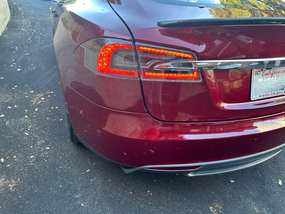 2012 Tesla Model S - Image 12 of 31